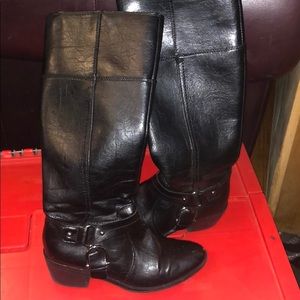 Great condition Leather Black boots
